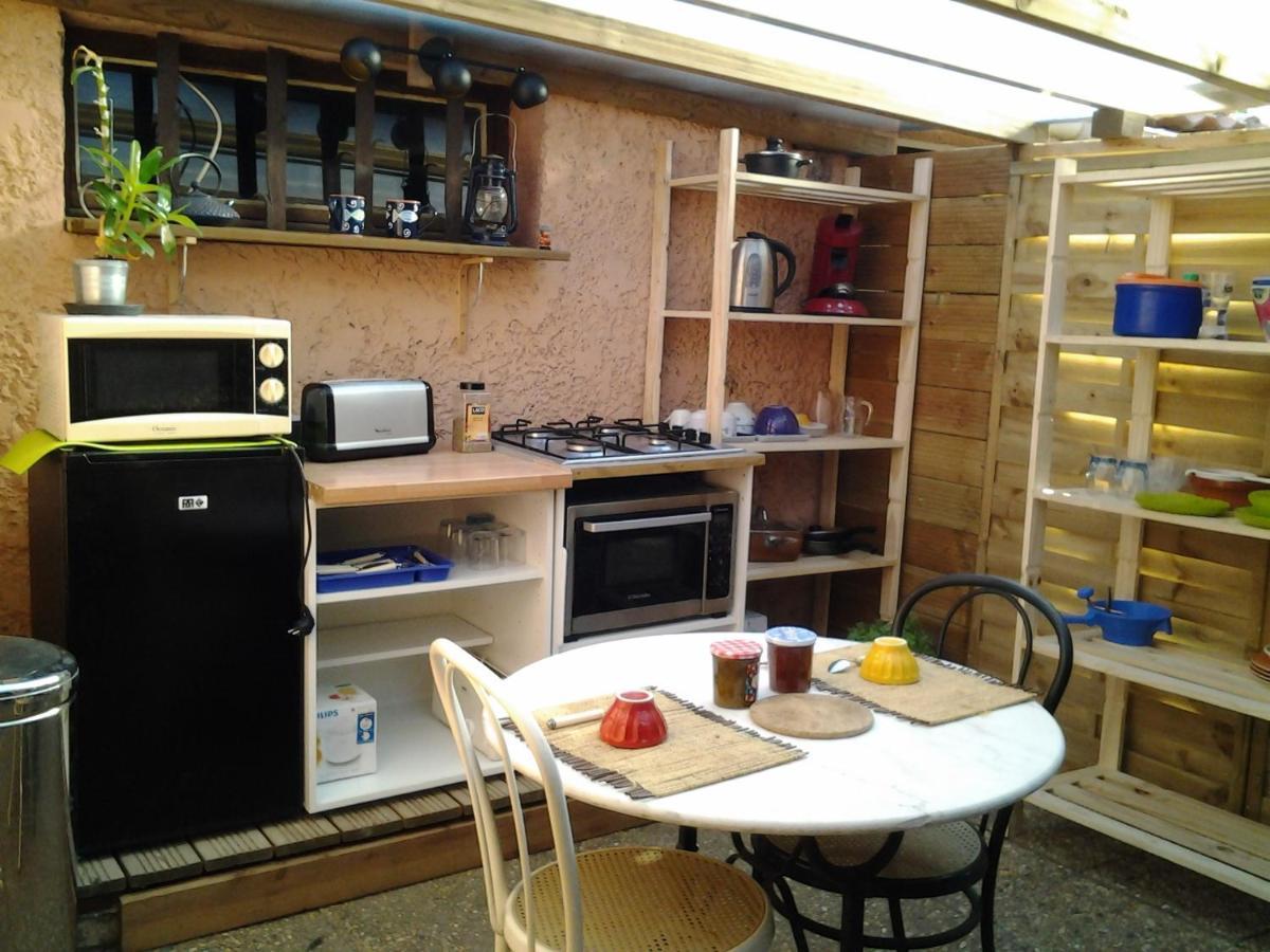 Bed and Breakfast Mas Les Cigales Roaix Exterior foto